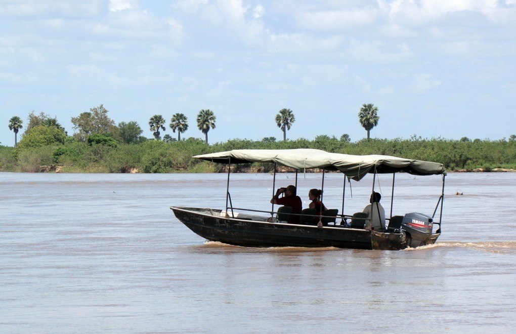 Selous water safari in the selous game reserve, central tanzania.